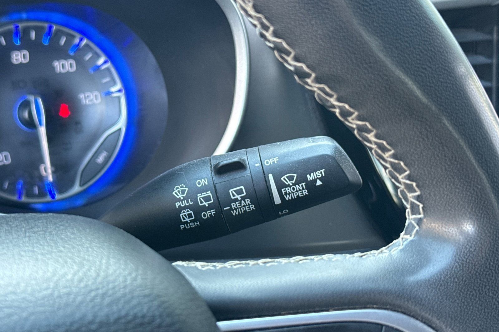 Used 2022 Chrysler Pacifica Touring-L image 37