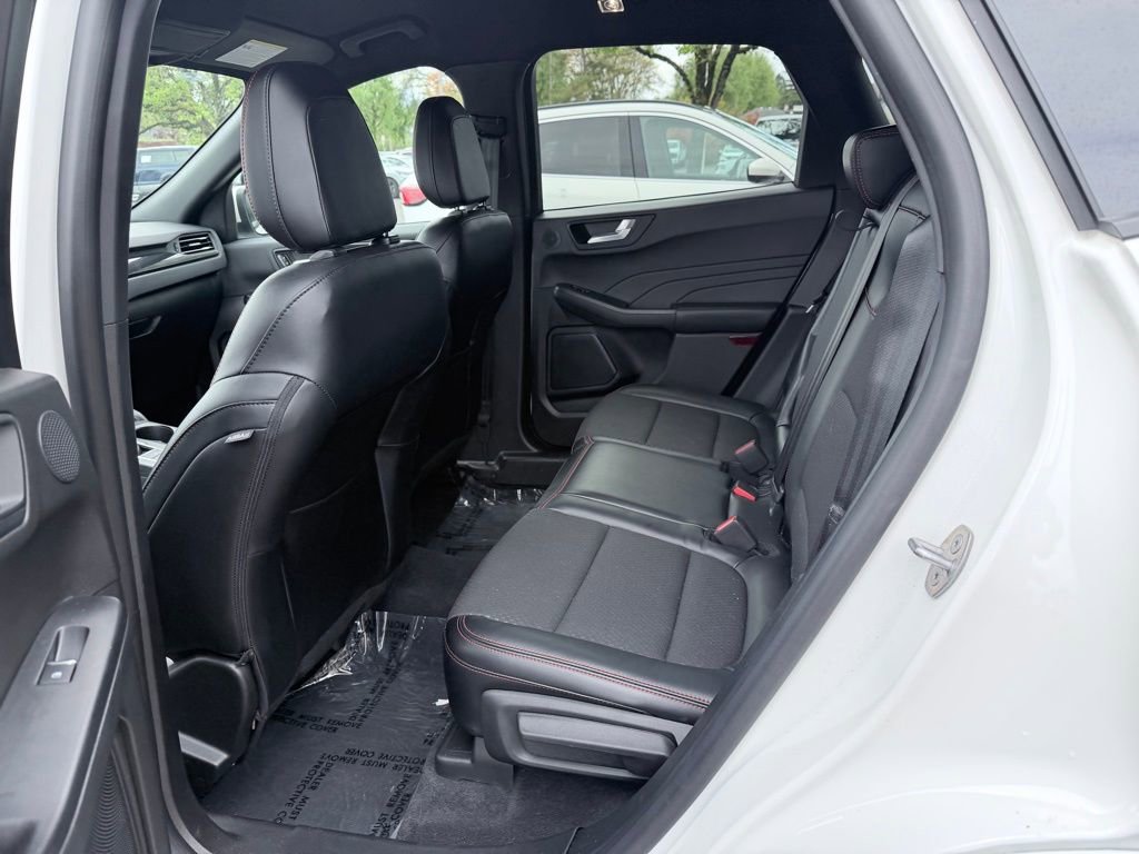 Used 2023 Ford Escape ST-Line Select w/ Tech Pack #2 image 9