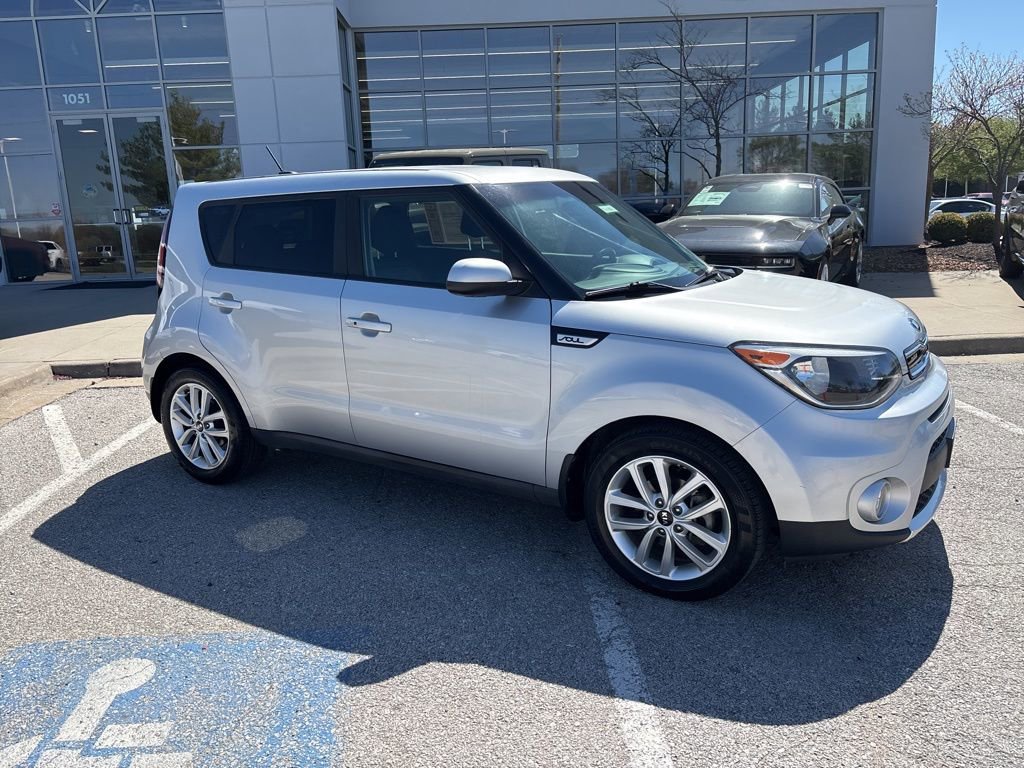 Used 2017 Kia Soul + w/ Audio Package image 33