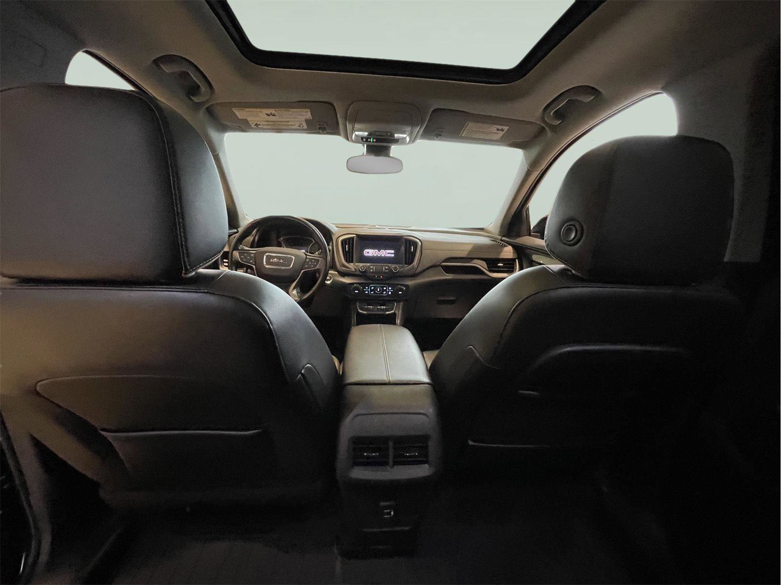Used 2022 GMC Terrain AT4 w/ Infotainment Package II image 17