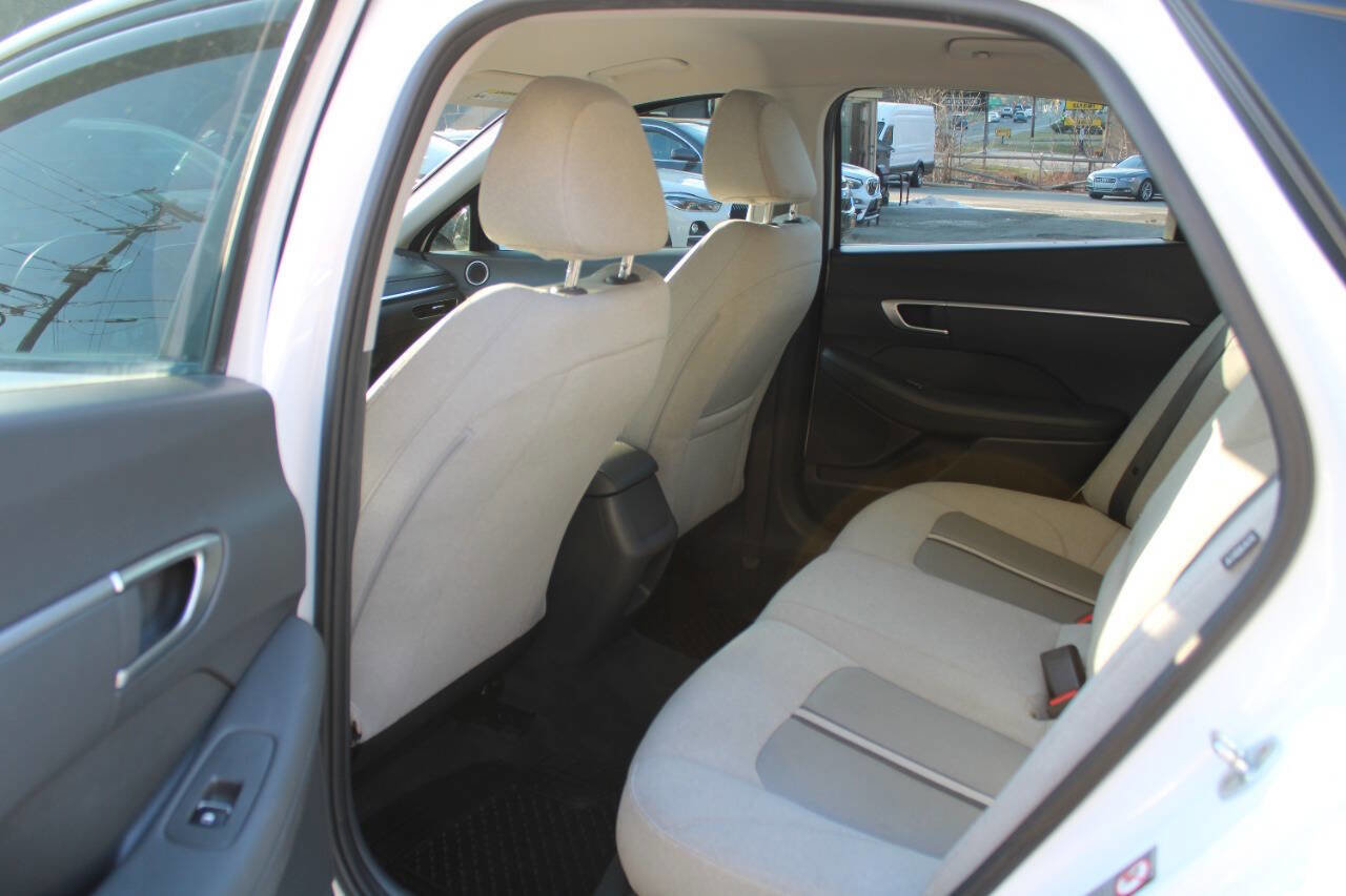 Used 2021 Hyundai Sonata SEL w/ Cargo Package image 23