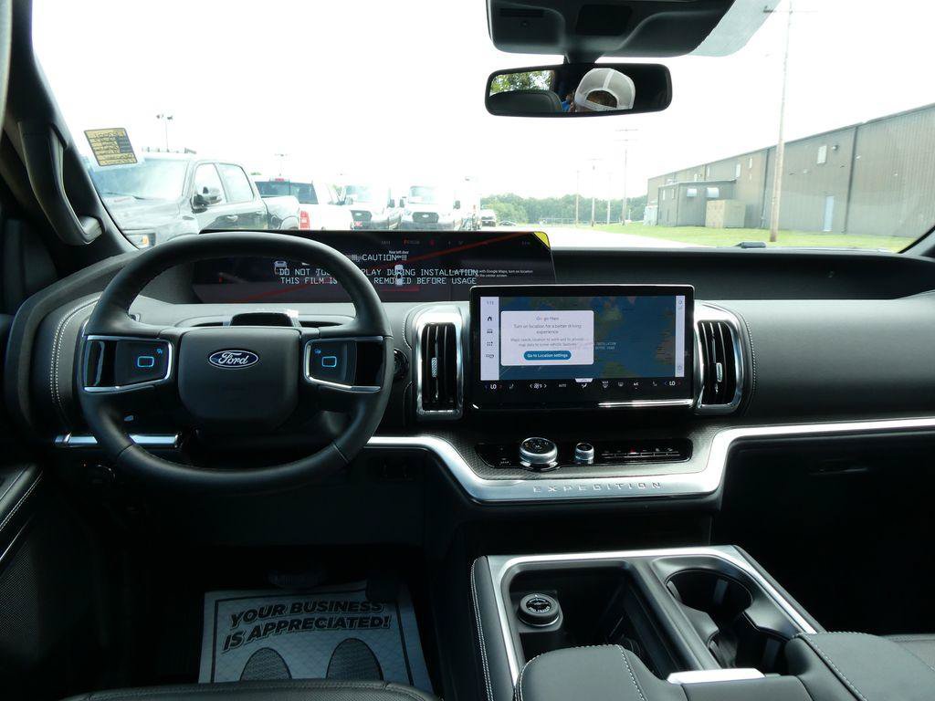 New 2027 Ford Expedition Platinum w/ Stealth Appearance Package AWD/4WD image 16
