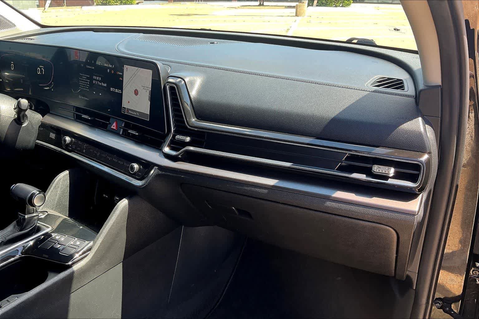 Used 2023 Kia Sportage EX FWD image 23