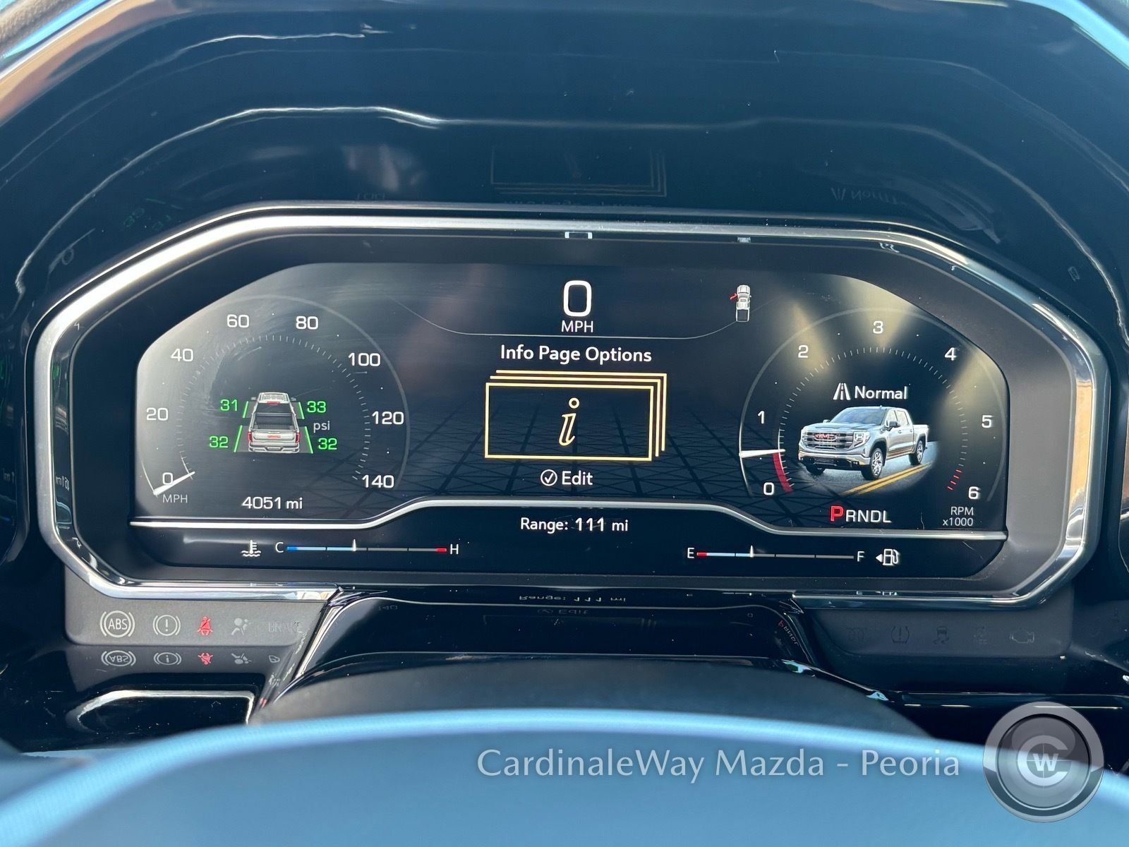 Used 2025 GMC Sierra 1500 SLE image 21