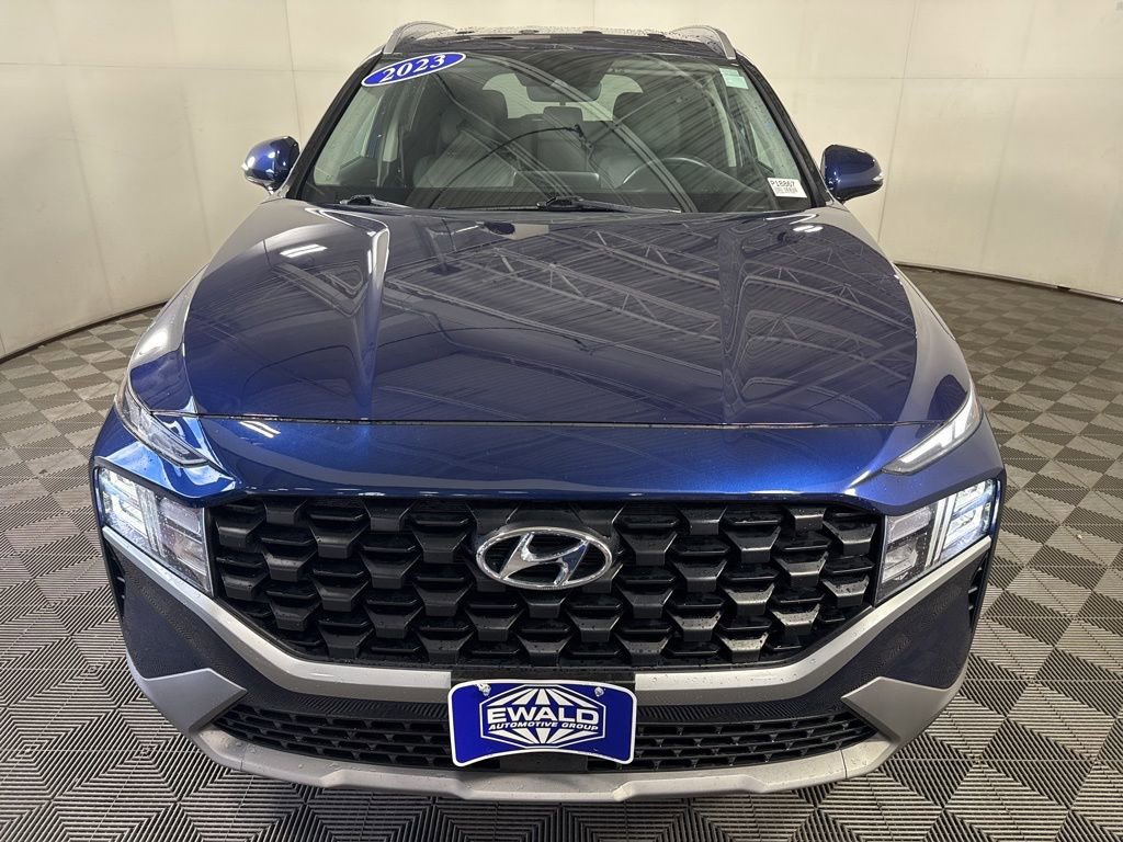 Used 2023 Hyundai Santa Fe SEL image 3