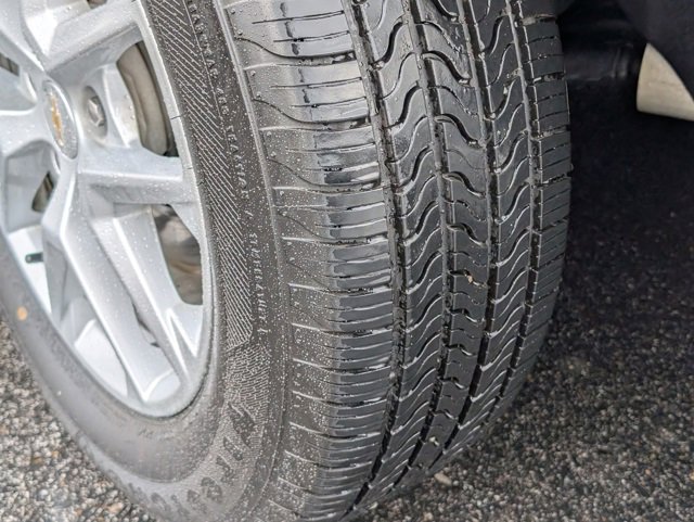 Used 2023 Chevrolet Equinox LT w/ Driver Convenience Package image 31