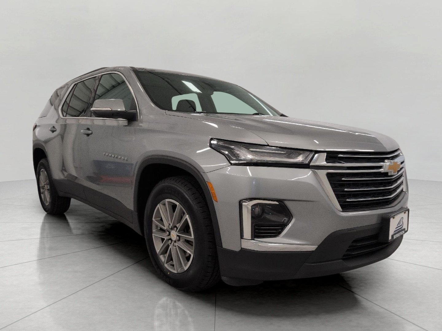 Used 2023 Chevrolet Traverse LT w/ LPO, Floor Liner Package AWD/4WD image 1