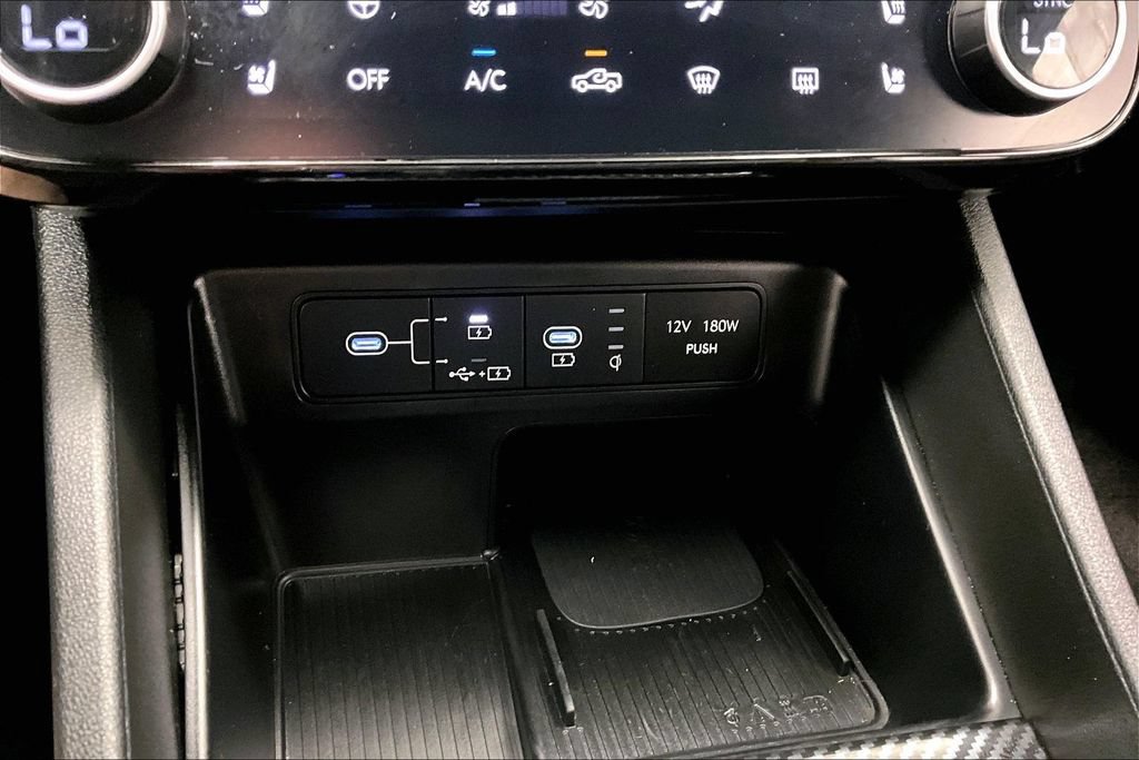 Certified 2025 Hyundai Santa Cruz Limited AWD/4WD image 24