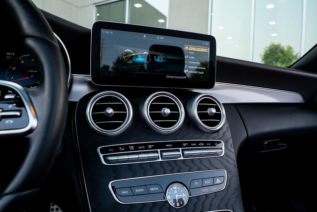 Used 2021 Mercedes-Benz C 300 4MATIC Cabriolet image 29