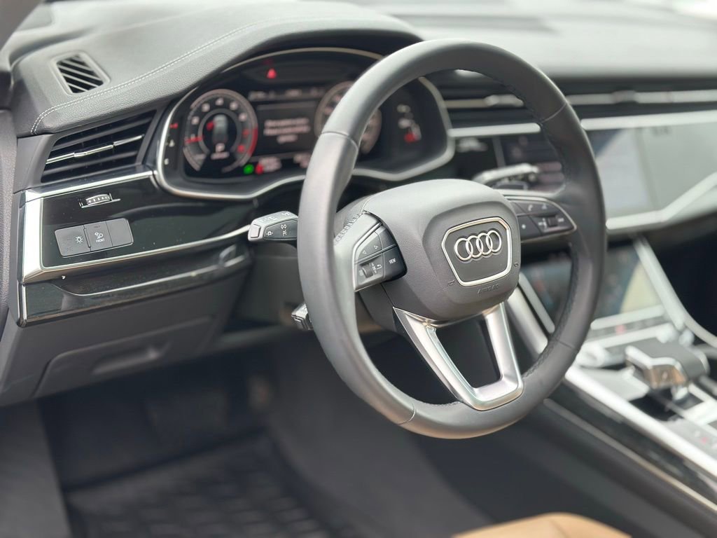 Used 2023 Audi Q7 2.0T Premium Plus w/ Premium Plus Package AWD/4WD image 12