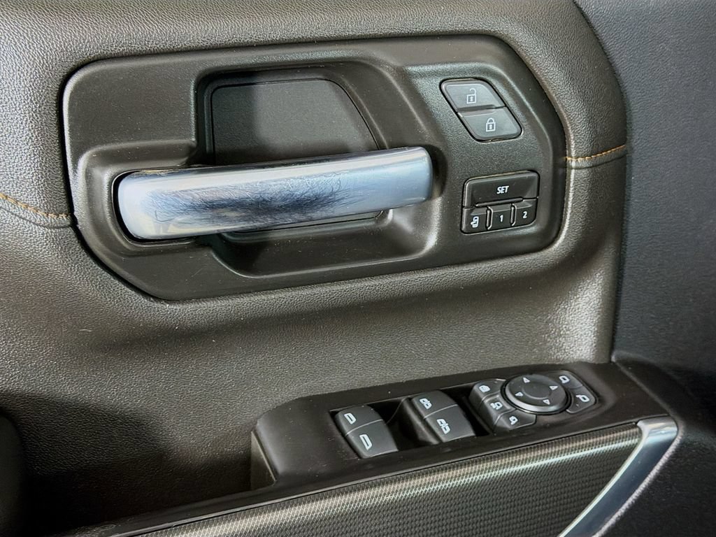 Used 2021 GMC Sierra 2500 AT4 w/ AT4 Premium Plus Package AWD/4WD image 18