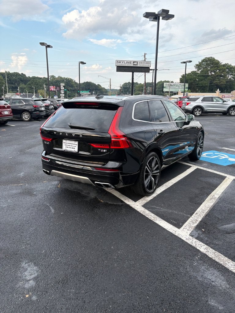 Used 2019 Volvo XC60 T8 R-Design w/ Protection Package Premier AWD/4WD image 5