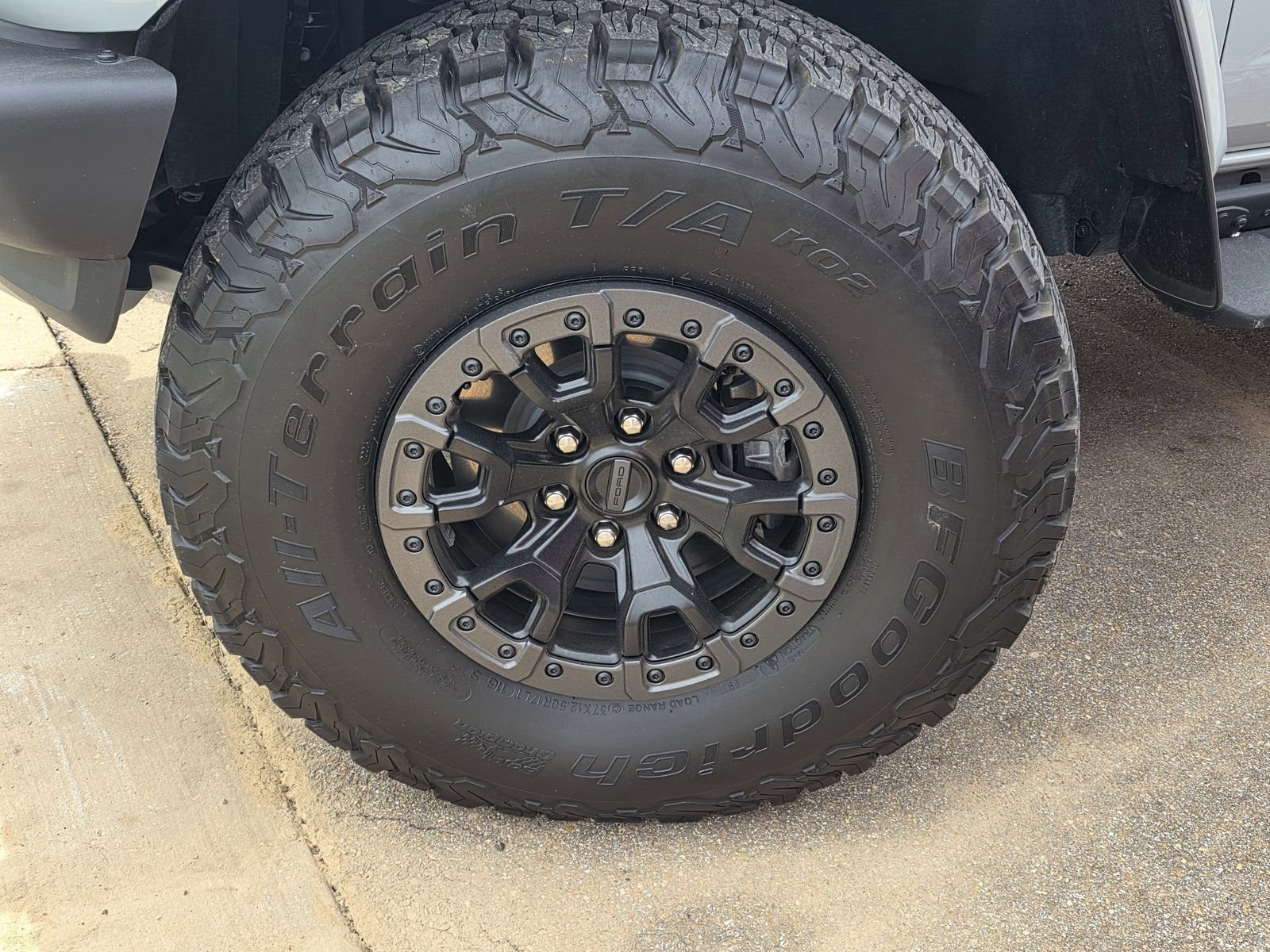 Used 2024 Ford Bronco Raptor image 8