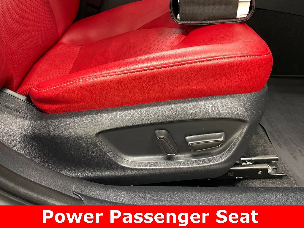 Used 2019 Toyota Camry XSE image 10