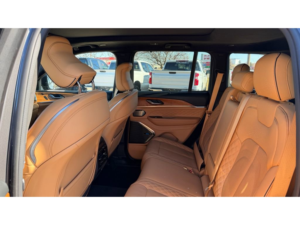 Used 2022 Jeep Grand Cherokee Summit image 19