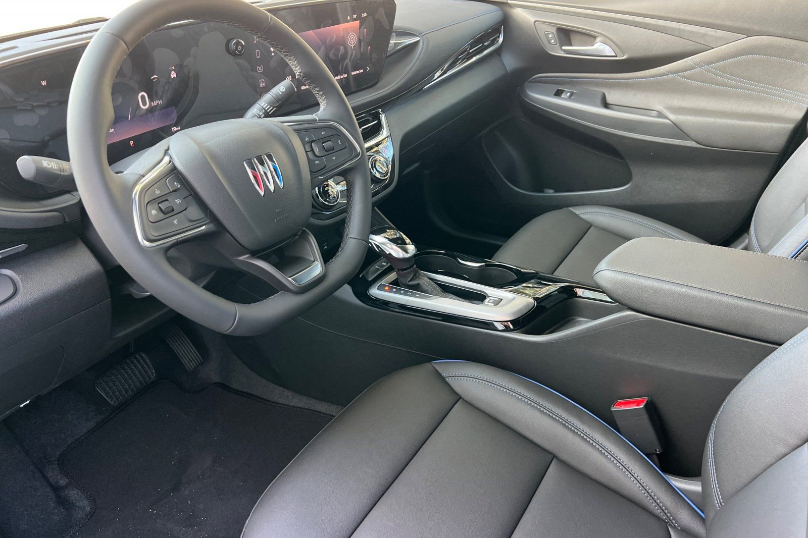 New 2026 Buick Envista Sport Touring w/ Advanced Safety Package image 8