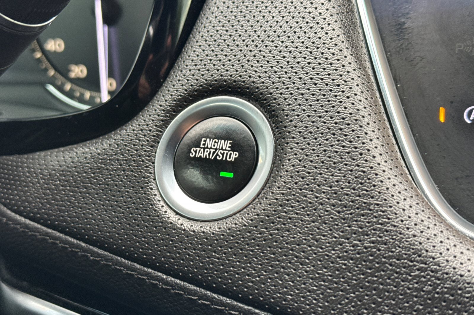 Used 2020 Cadillac XT5 Premium Luxury image 31