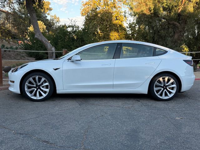 Used 2018 Tesla Model 3 Long Range image 3