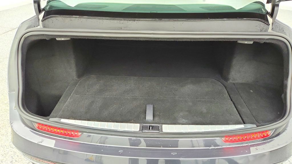 Used 2023 Lucid Air Touring image 19