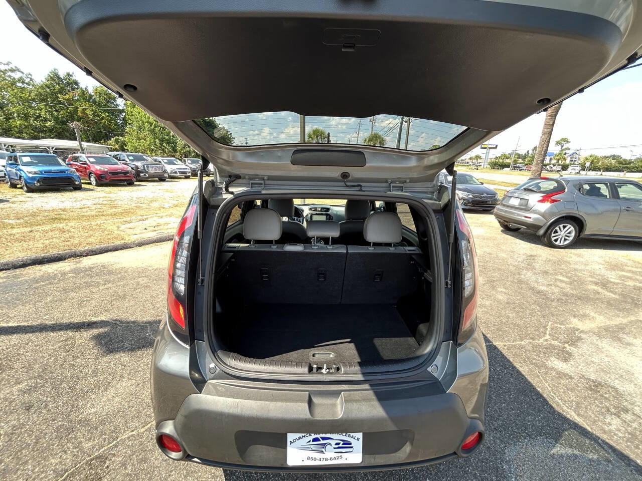 Used 2014 Kia Soul + image 10