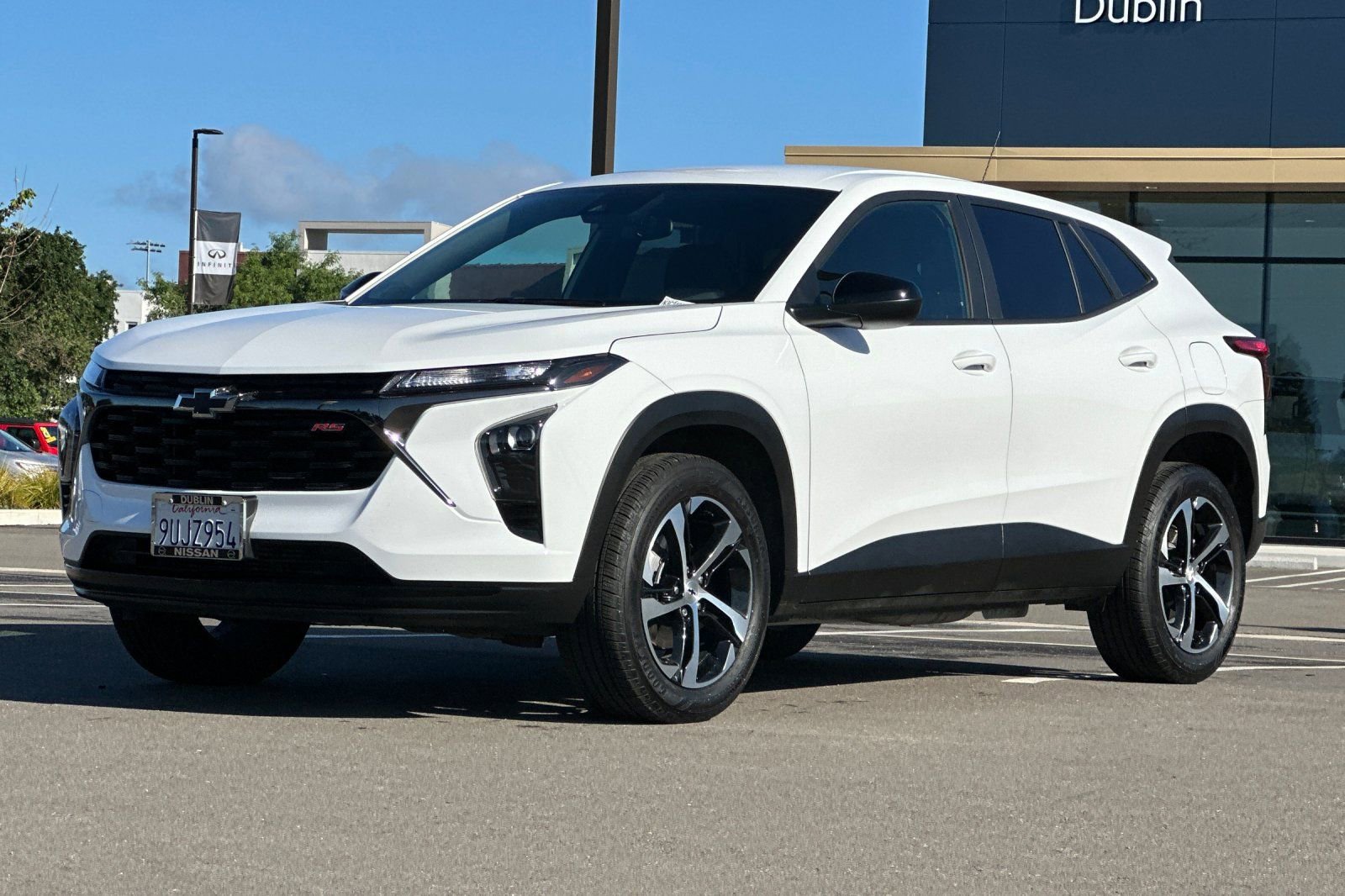 Used 2025 Chevrolet Trax RS image 8