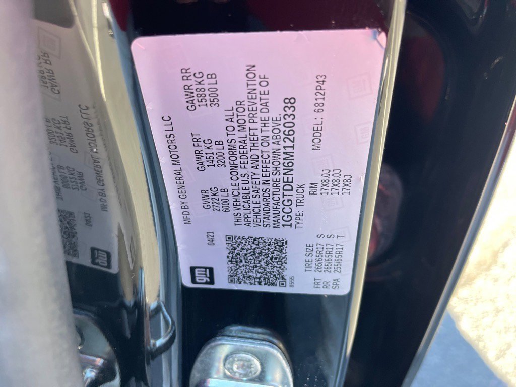 Used 2021 Chevrolet Colorado Z71 w/ Z71 Midnight Edition image 11