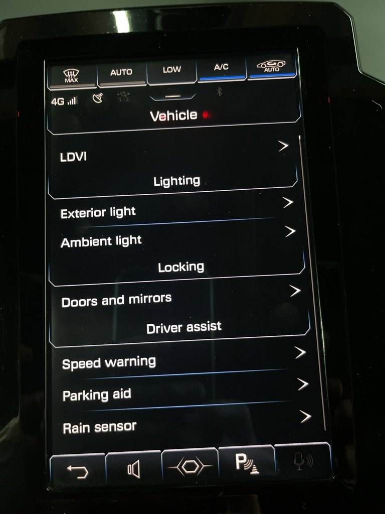 Used 2020 Lamborghini Huracan EVO image 30