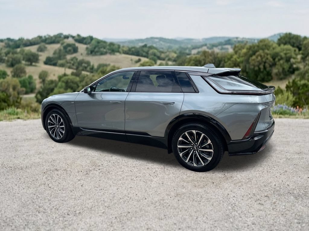 Used 2024 Cadillac Lyriq Sport RWD image 6