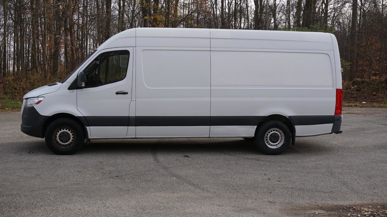 Used 2019 Freightliner Sprinter 170 image 2