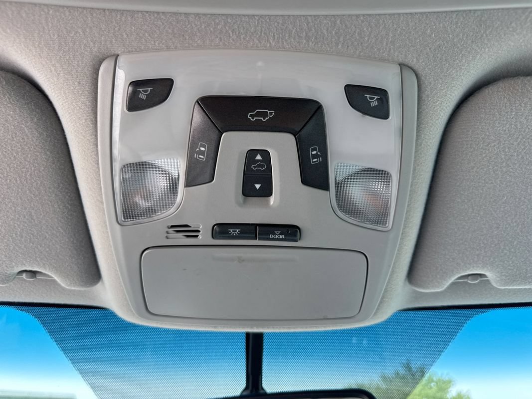 Used 2014 Toyota Sienna XLE AWD/4WD image 26