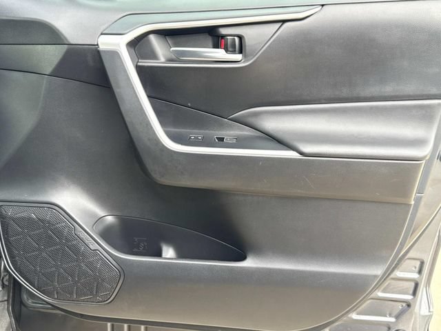 Used 2023 Toyota RAV4 XLE FWD image 17