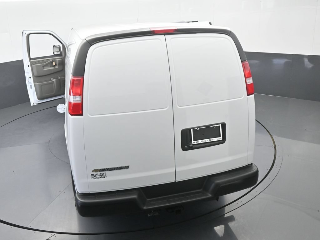 New 2026 Chevrolet Express 2500 Extended w/ Driver Convenience Package RWD image 64
