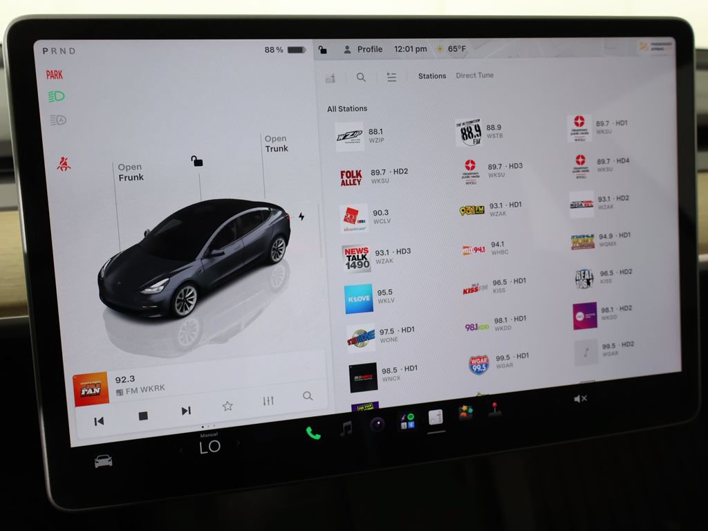 Used 2023 Tesla Model 3 Standard Range RWD image 53