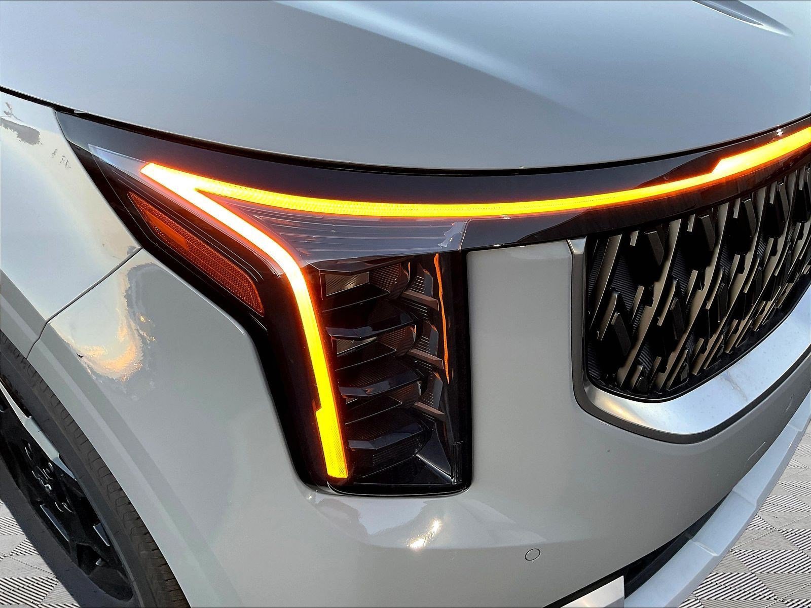 New 2027 Kia Carnival FWD image 8