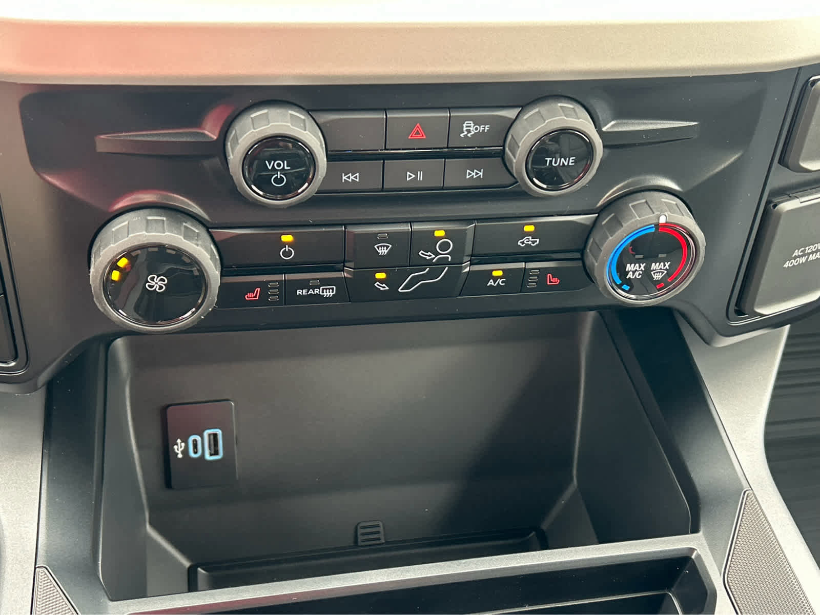 New 2026 Ford F550 4x4 Crew Cab w/ XLT Value Package image 38