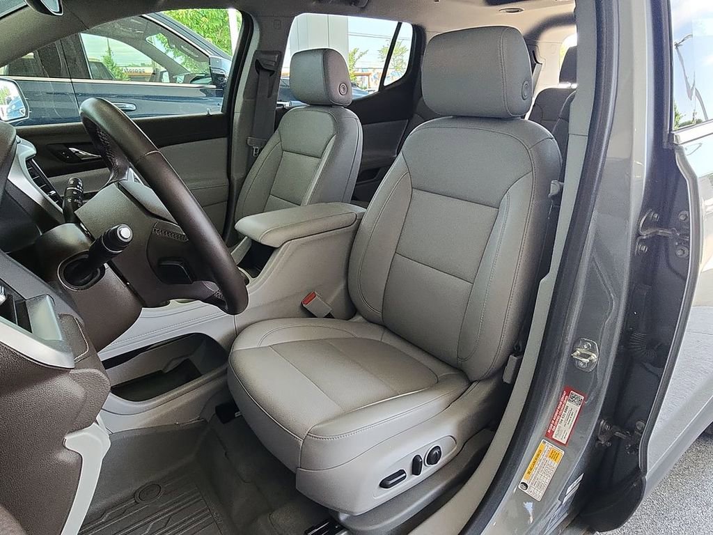 Certified 2023 GMC Acadia SLT w/ LPO, Floor Liner Package FWD image 20