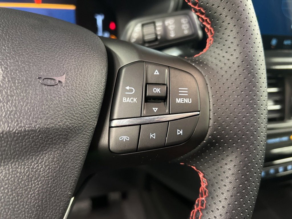 New 2026 Ford Escape ST-Line w/ Tech Pack #1 image 18