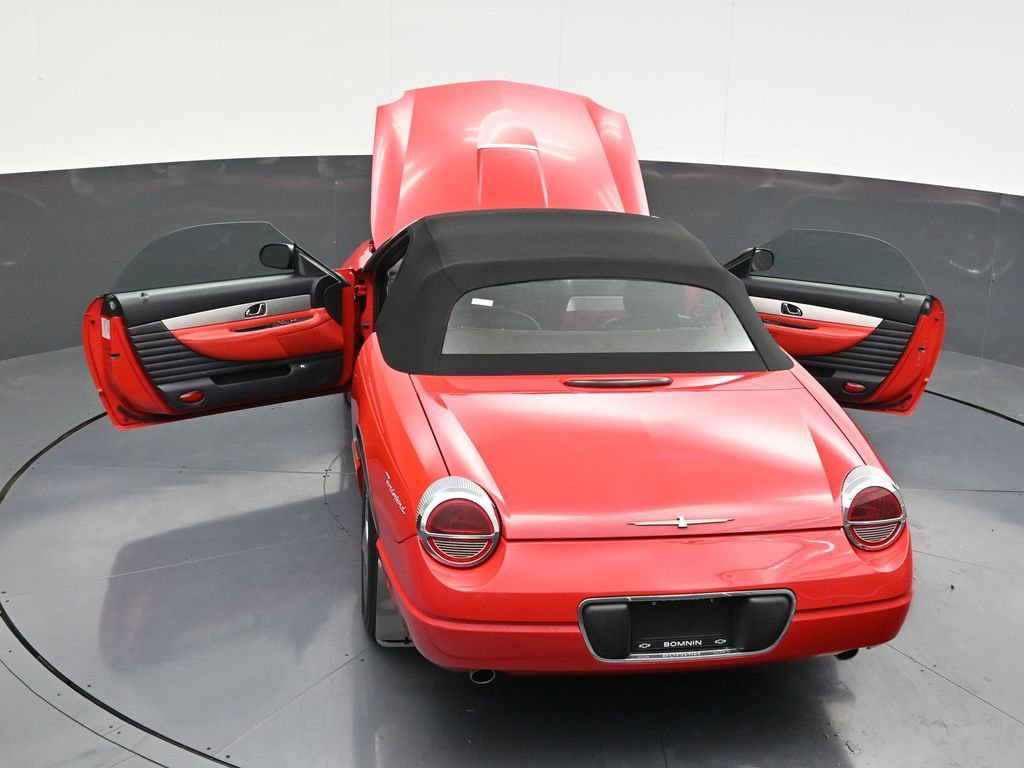 Used 2003 Ford Thunderbird image 36