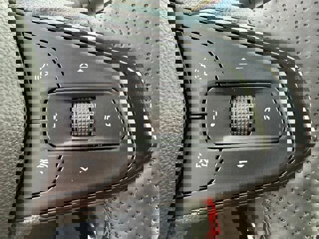 New 2026 Chevrolet Trax RS w/ Sunroof Package image 23