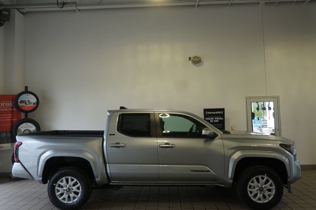 New 2026 Toyota Tacoma SR5 AWD/4WD image 15
