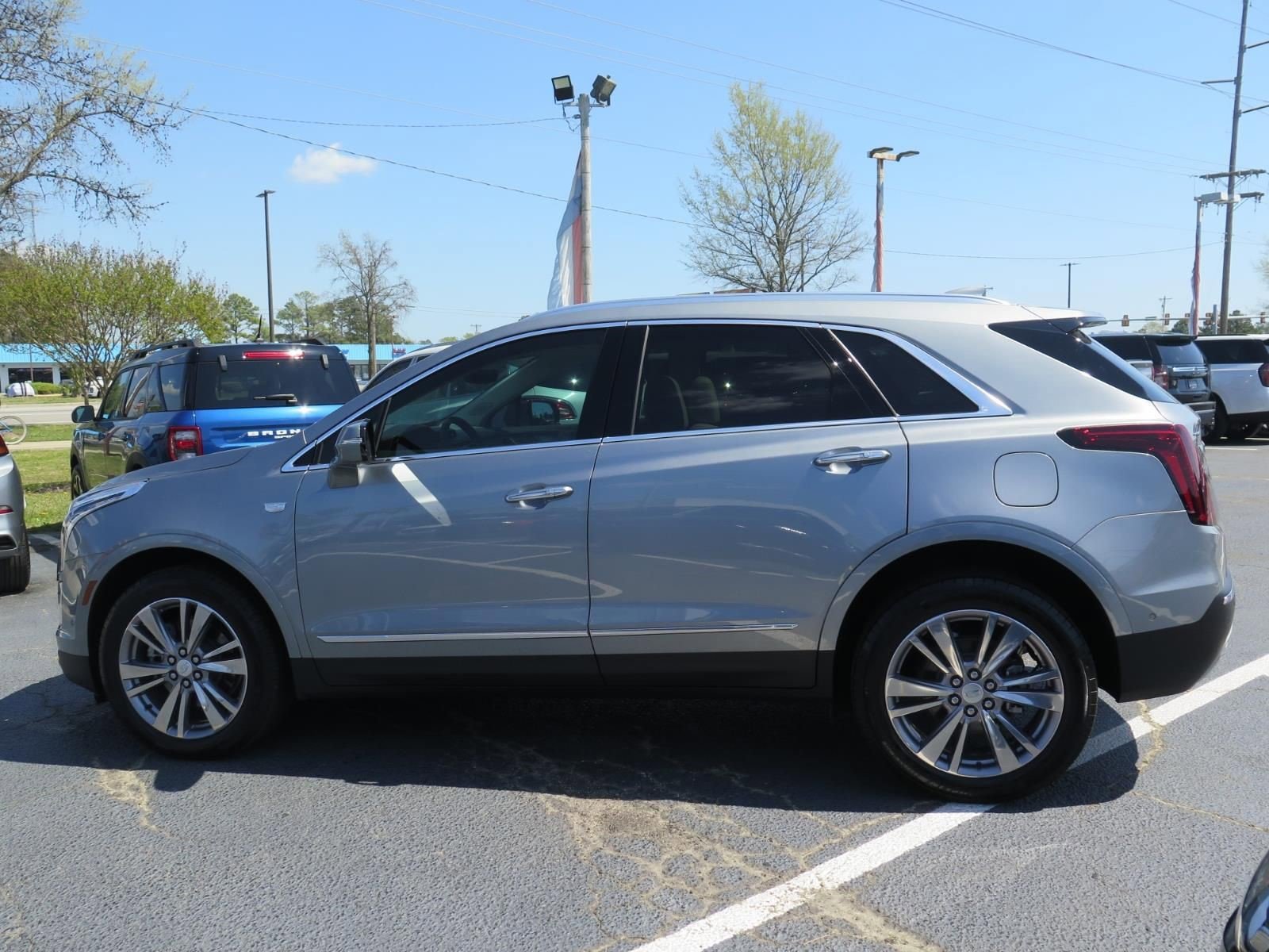 Certified 2024 Cadillac XT5 Premium Luxury w/ Technology Package image 6