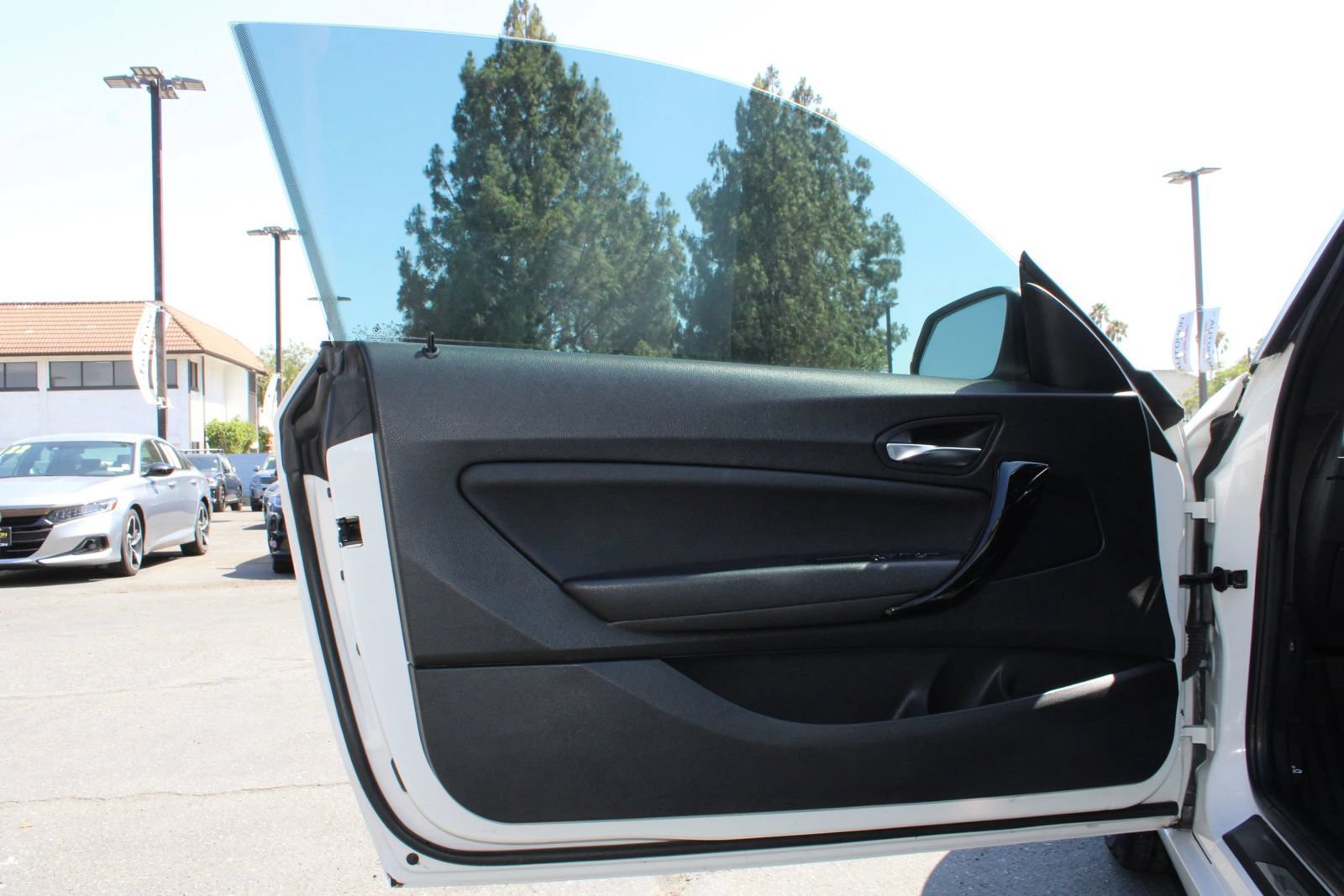 Used 2019 BMW 230i Coupe w/ Convenience Package RWD image 6