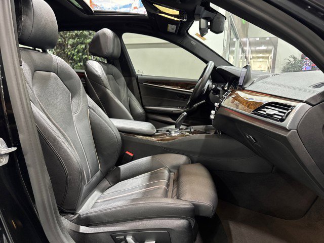 Used 2017 BMW 530i RWD image 53