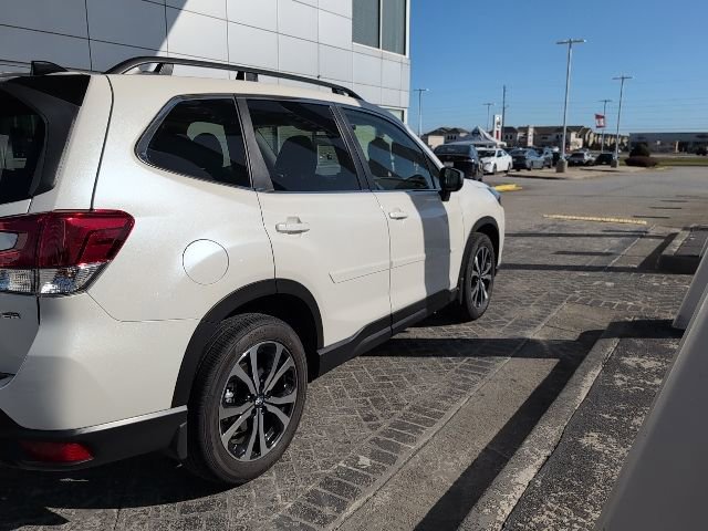 Used 2024 Subaru Forester Limited image 12