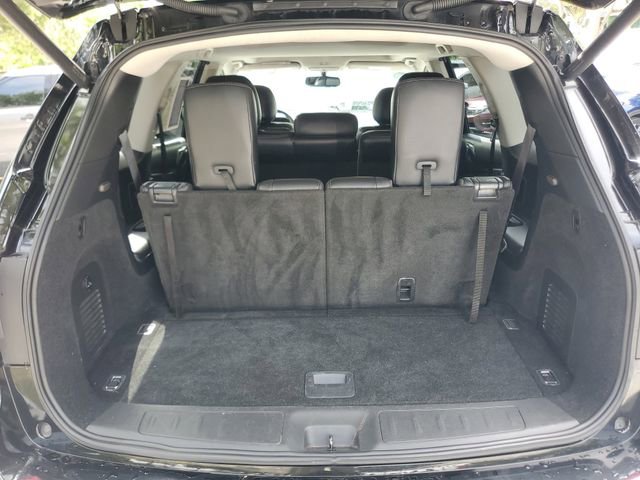 Used 2020 Nissan Pathfinder Platinum FWD image 9