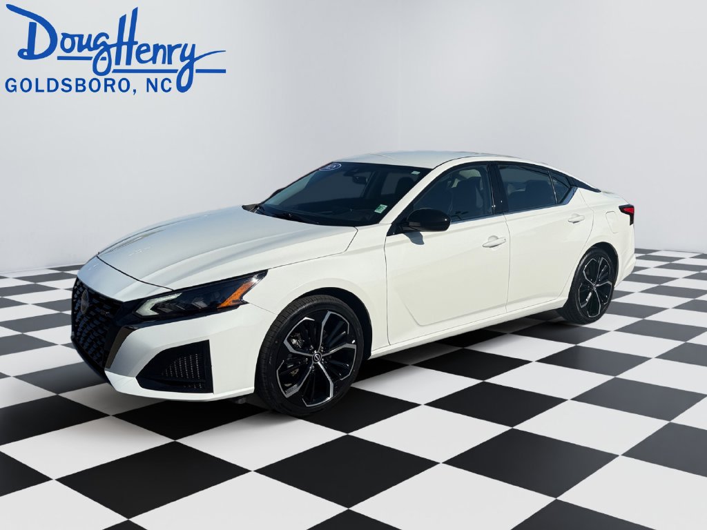 Used 2025 Nissan Altima 2.5 SR
