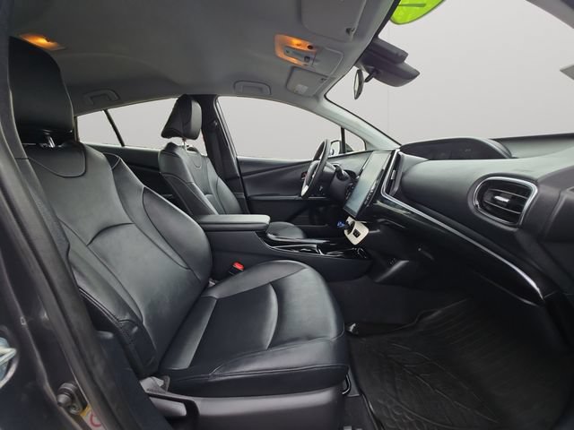 Certified 2017 Toyota Prius Prime Premium FWD image 14