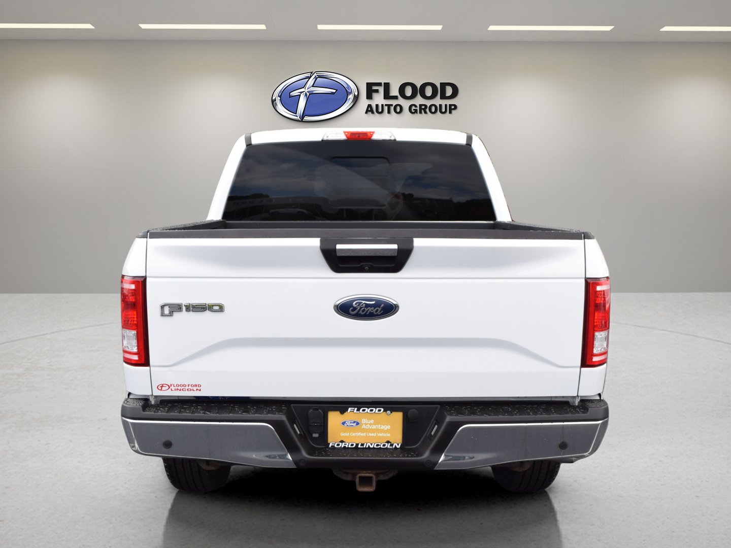 Used 2017 Ford F150 XLT w/ Equipment Group 302A Luxury AWD/4WD image 4
