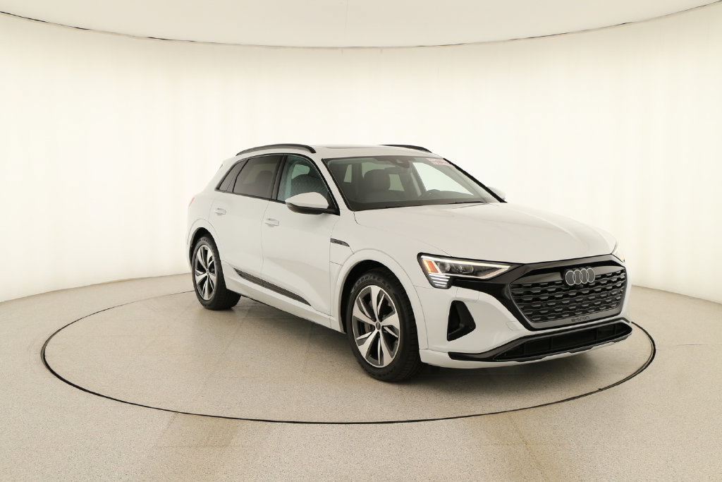 Certified 2024 Audi Q8 e-tron Premium Plus AWD/4WD image 10