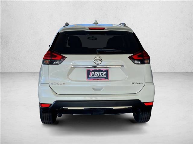 Used 2017 Nissan Rogue SV w/ SV Premium Package image 7